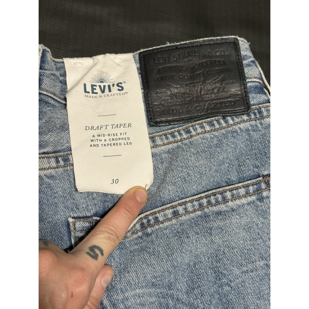 NWT Levi's Big E Draft Taper Mid Rise Cropped Jeans Premium denim Y2K Sz 30 Boho - Picture 4 of 7